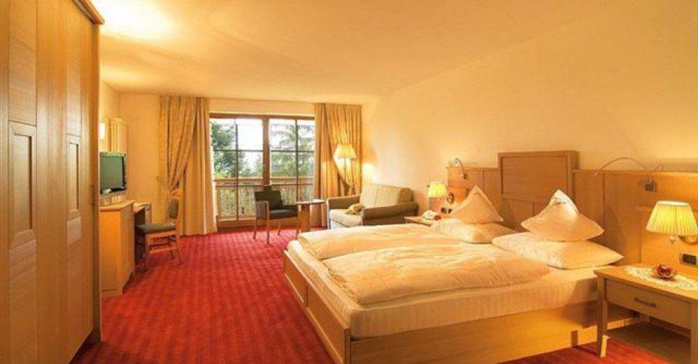 Hotel Peter Питерсберг Экстерьер фото